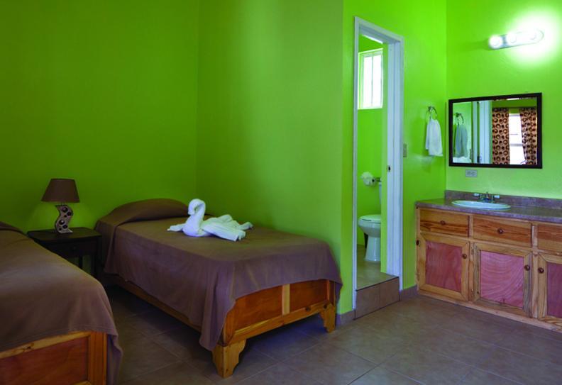 Arawak Hotel Leogane Esterno foto